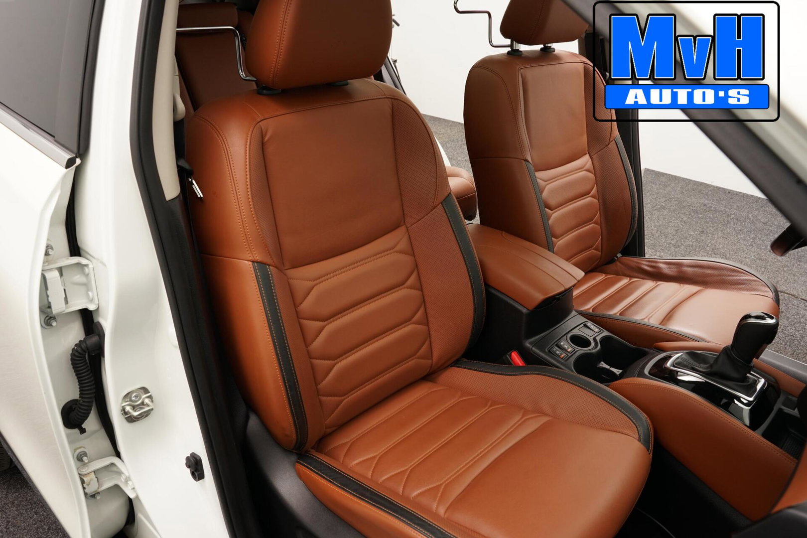 Nissan X-Trail 1.3 DIG-T Tekna|PARELMOER|PANO|LEER|TREKH|NAP