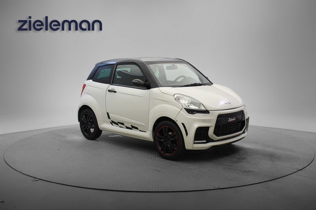 Ligier JS50 - dCi Elegance - 2020 - 10.321 Km - Airco, Leer, Stuurbekrachtiging