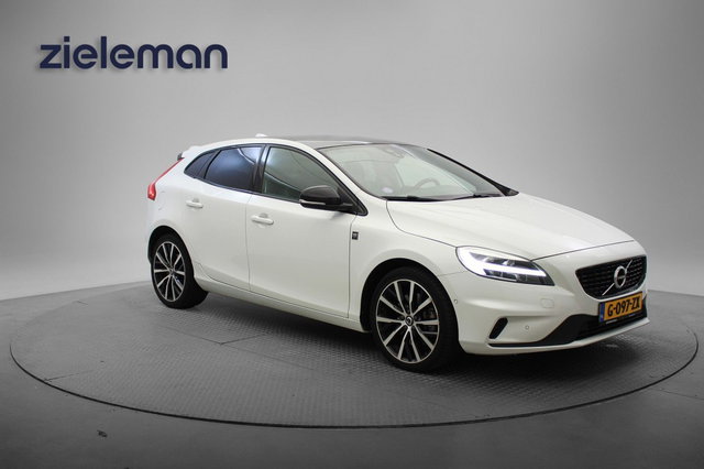 Volvo V40 - 1.5 T3 Polar+ Sport Automaat - Panorama, Camera, Half Leer, Stoelverw.