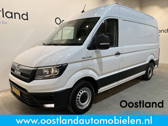 MAN TGE - 35 2.0 L3H3 140 PK Automaat / Trekhaak 3.000 KG / Euro 6 / Airco / CarPlay / Cruise Control Adap. / Camera