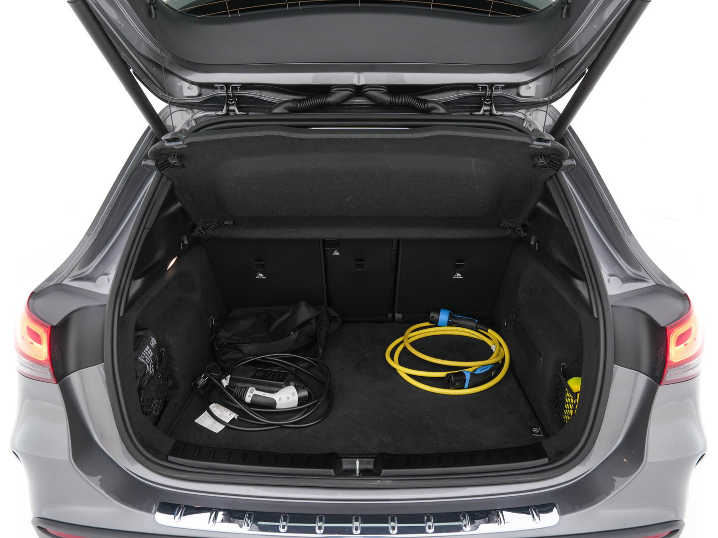 Mercedes-Benz GLA 250 e AMG Limited Business Solution (Plug-In) (INCL-BTW) Aut. *PANO | LEATHER-MICROFIBRE | MEMORY-PACK | WIDESCREEN-COCKPIT | MULTIBEAM-LED | AMBIENTLIGHT | KEYLESS | CAMERA | M-BUX-NAVI | ECC | SHIFTPADDLES | PDC | CRUISE | DAB | HEATED