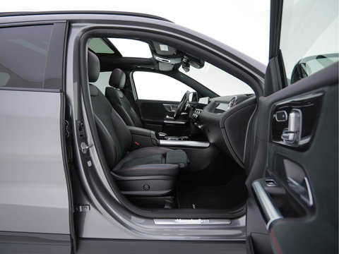 Mercedes-Benz GLA 250 e AMG Limited Business Solution (Plug-In) (INCL-BTW) Aut. *PANO | LEATHER-MICROFIBRE | MEMORY-PACK | WIDESCREEN-COCKPIT | MULTIBEAM-LED | AMBIENTLIGHT | KEYLESS | CAMERA | M-BUX-NAVI | ECC | SHIFTPADDLES | PDC | CRUISE | DAB | HEATED