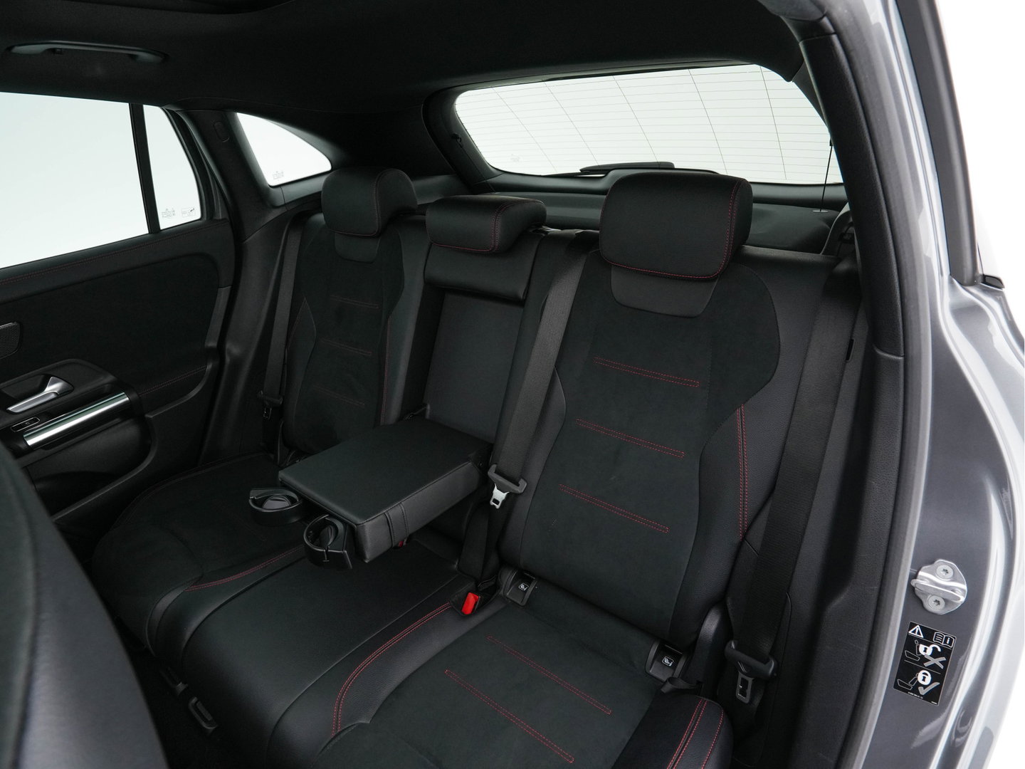 Mercedes-Benz GLA 250 e AMG Limited Business Solution (Plug-In) (INCL-BTW) Aut. *PANO | LEATHER-MICROFIBRE | MEMORY-PACK | WIDESCREEN-COCKPIT | MULTIBEAM-LED | AMBIENTLIGHT | KEYLESS | CAMERA | M-BUX-NAVI | ECC | SHIFTPADDLES | PDC | CRUISE | DAB | HEATED