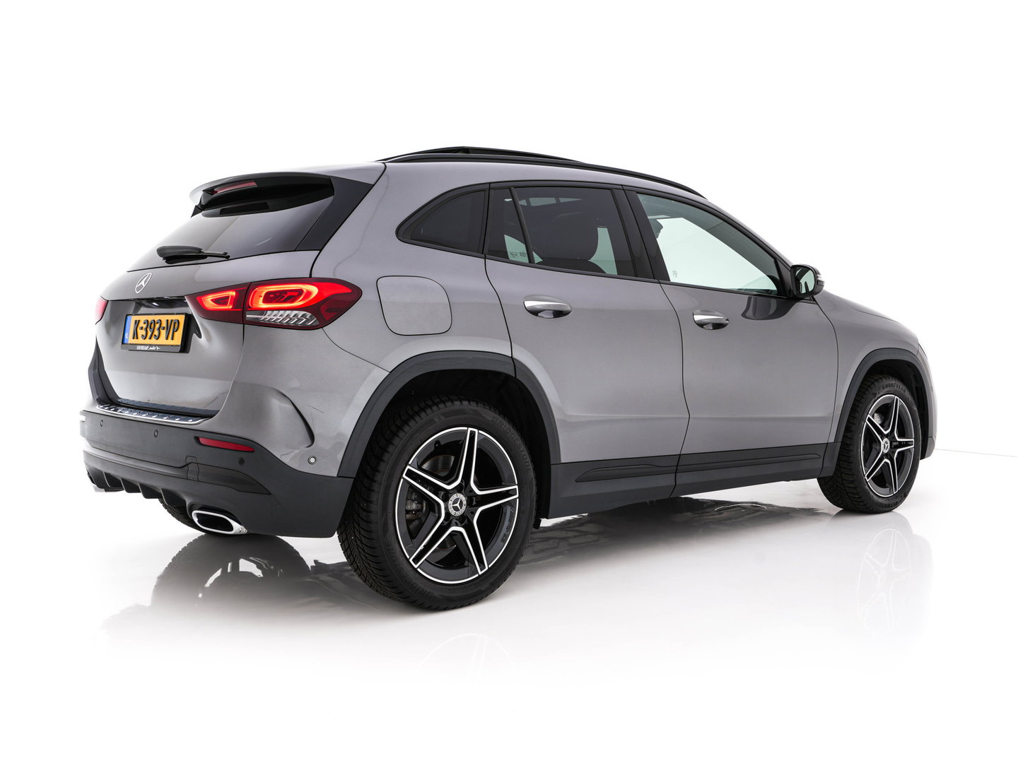 Mercedes-Benz GLA 250 e AMG Limited Business Solution (Plug-In) (INCL-BTW) Aut. *PANO | LEATHER-MICROFIBRE | MEMORY-PACK | WIDESCREEN-COCKPIT | MULTIBEAM-LED | AMBIENTLIGHT | KEYLESS | CAMERA | M-BUX-NAVI | ECC | SHIFTPADDLES | PDC | CRUISE | DAB | HEATED