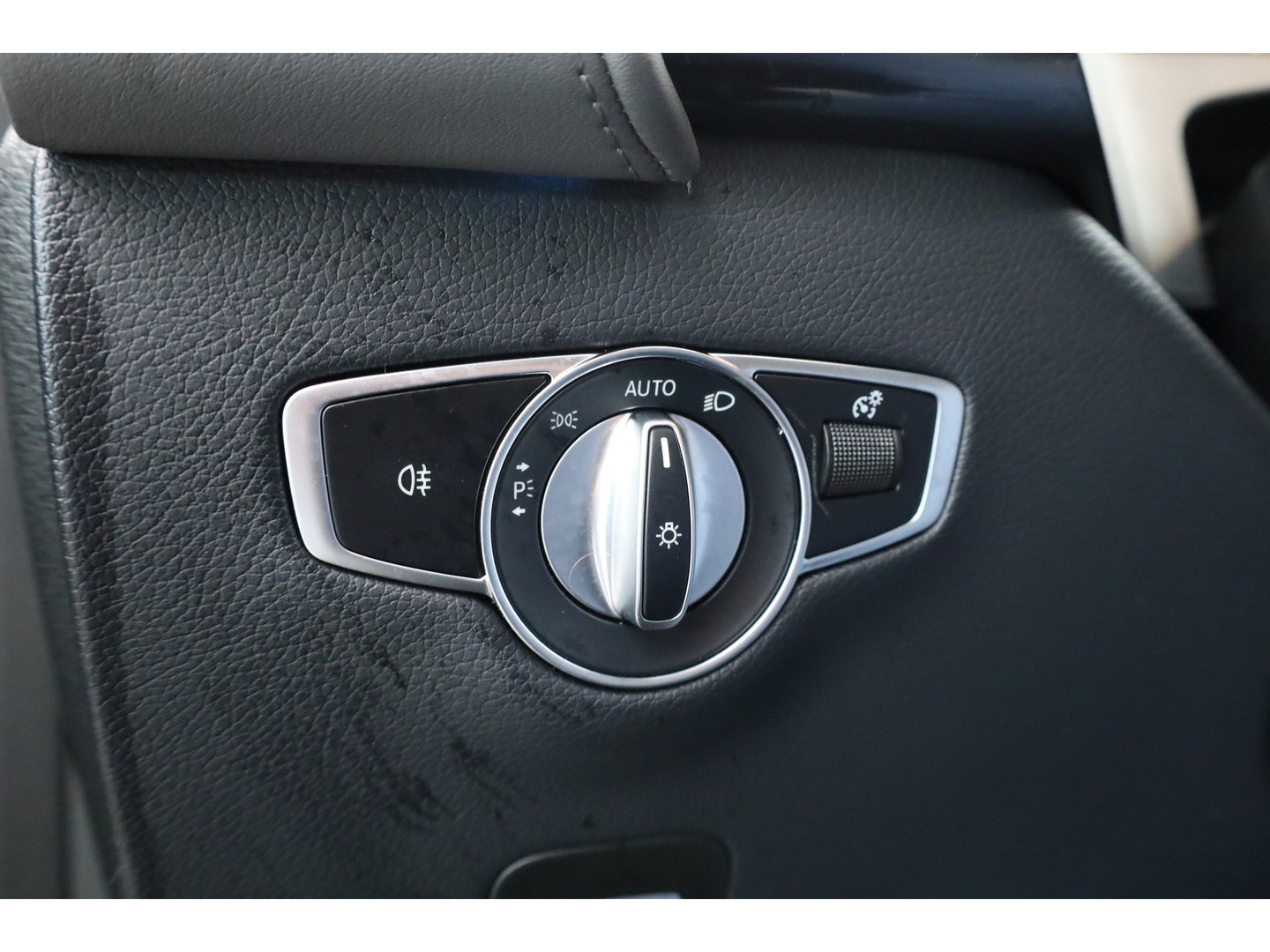 Mercedes-Benz EQC 400 4MATIC AMG Line Premium Plus 80 kWh | SOH 96% | S/K Dak (Pano ) | 360cam | Adapt. Cruise | Memory | Stoelverw. | Dodehoek | Matrix Led
