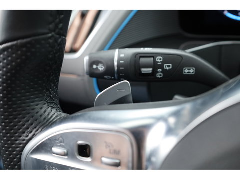 Mercedes-Benz EQC 400 4MATIC AMG Line Premium Plus 80 kWh | SOH 96% | S/K Dak (Pano ) | 360cam | Adapt. Cruise | Memory | Stoelverw. | Dodehoek | Matrix Led