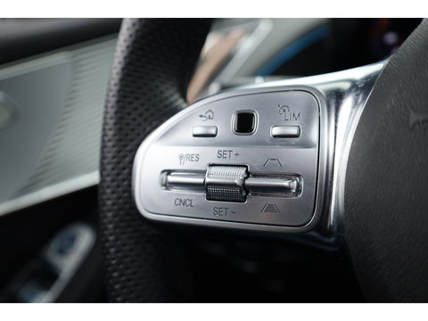 Mercedes-Benz EQC 400 4MATIC AMG Line Premium Plus 80 kWh | SOH 96% | S/K Dak (Pano ) | 360cam | Adapt. Cruise | Memory | Stoelverw. | Dodehoek | Matrix Led