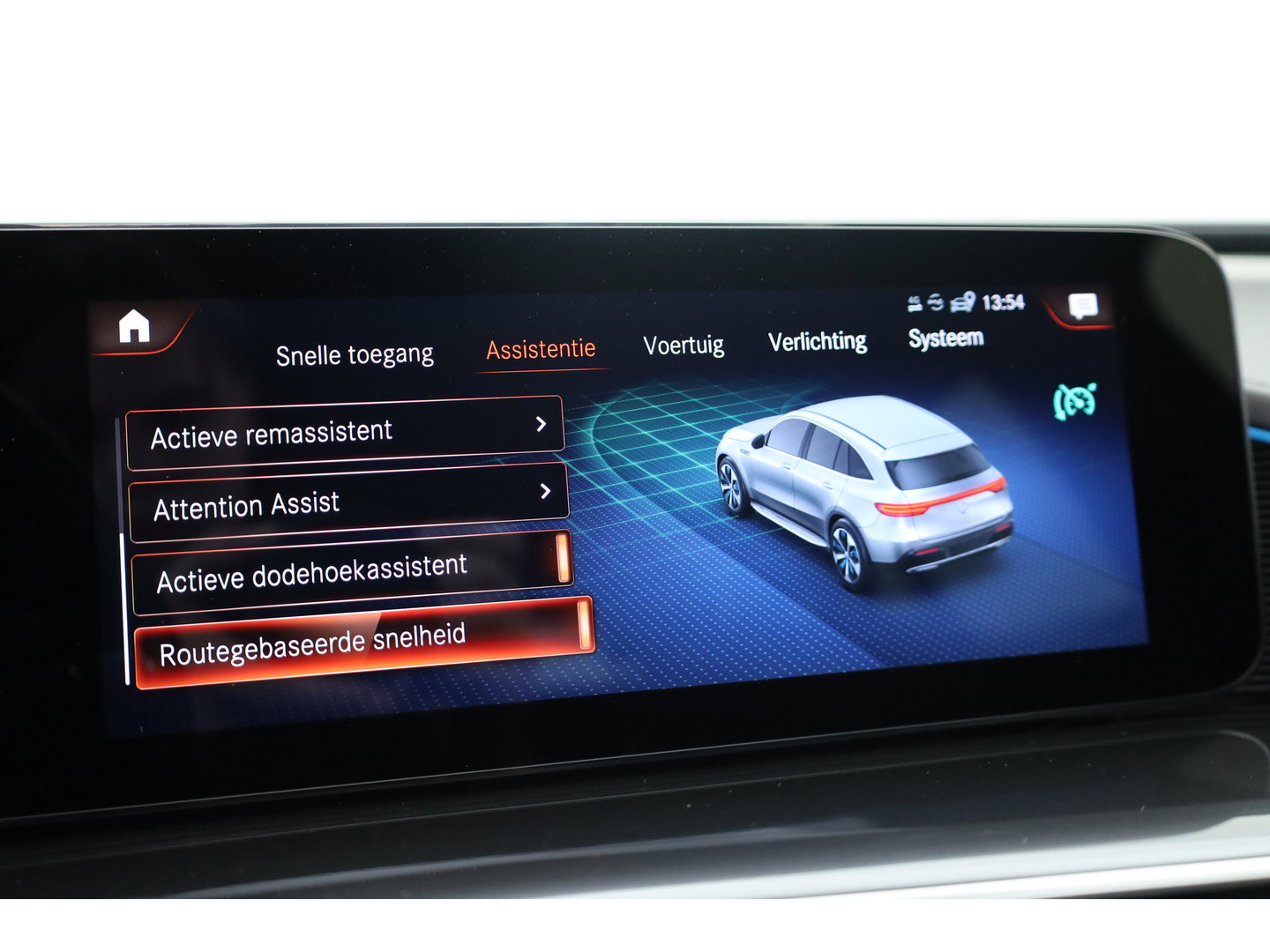 Mercedes-Benz EQC 400 4MATIC AMG Line Premium Plus 80 kWh | SOH 96% | S/K Dak (Pano ) | 360cam | Adapt. Cruise | Memory | Stoelverw. | Dodehoek | Matrix Led