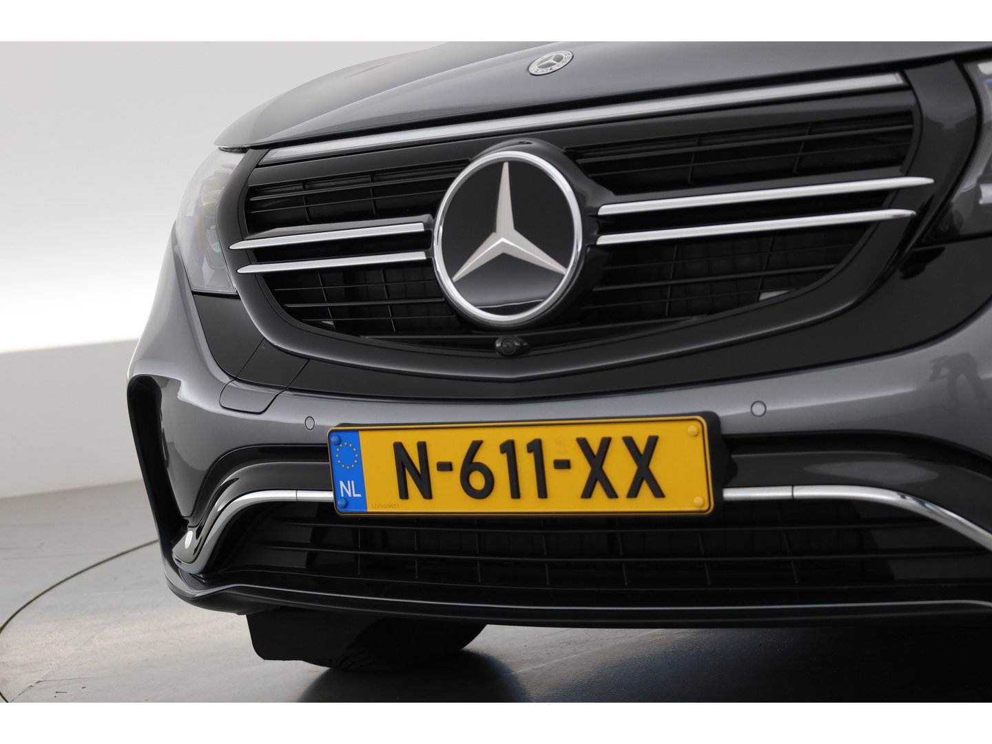 Mercedes-Benz EQC 400 4MATIC AMG Line Premium Plus 80 kWh | SOH 96% | S/K Dak (Pano ) | 360cam | Adapt. Cruise | Memory | Stoelverw. | Dodehoek | Matrix Led