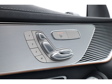 Mercedes-Benz EQC 400 4MATIC AMG Line Premium Plus 80 kWh | SOH 96% | S/K Dak (Pano ) | 360cam | Adapt. Cruise | Memory | Stoelverw. | Dodehoek | Matrix Led