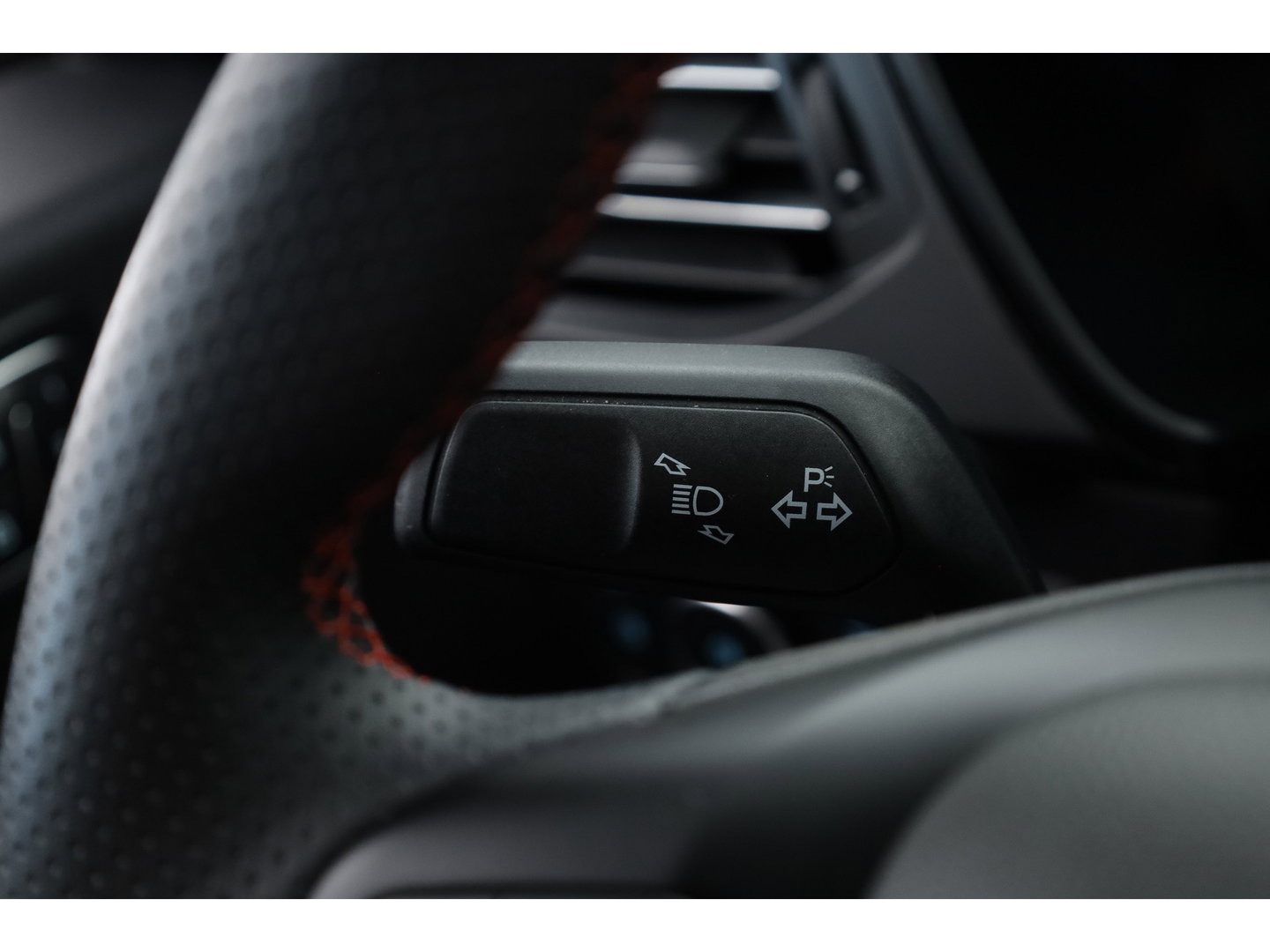 Ford Kuga 2.5 PHEV ST-Line X | Orgi. NL | Winter Pack | Adapt. Cruise | 360cam | Trekhaak 2.100 kg.| Dodehoekdet. | CarPlay + NAV