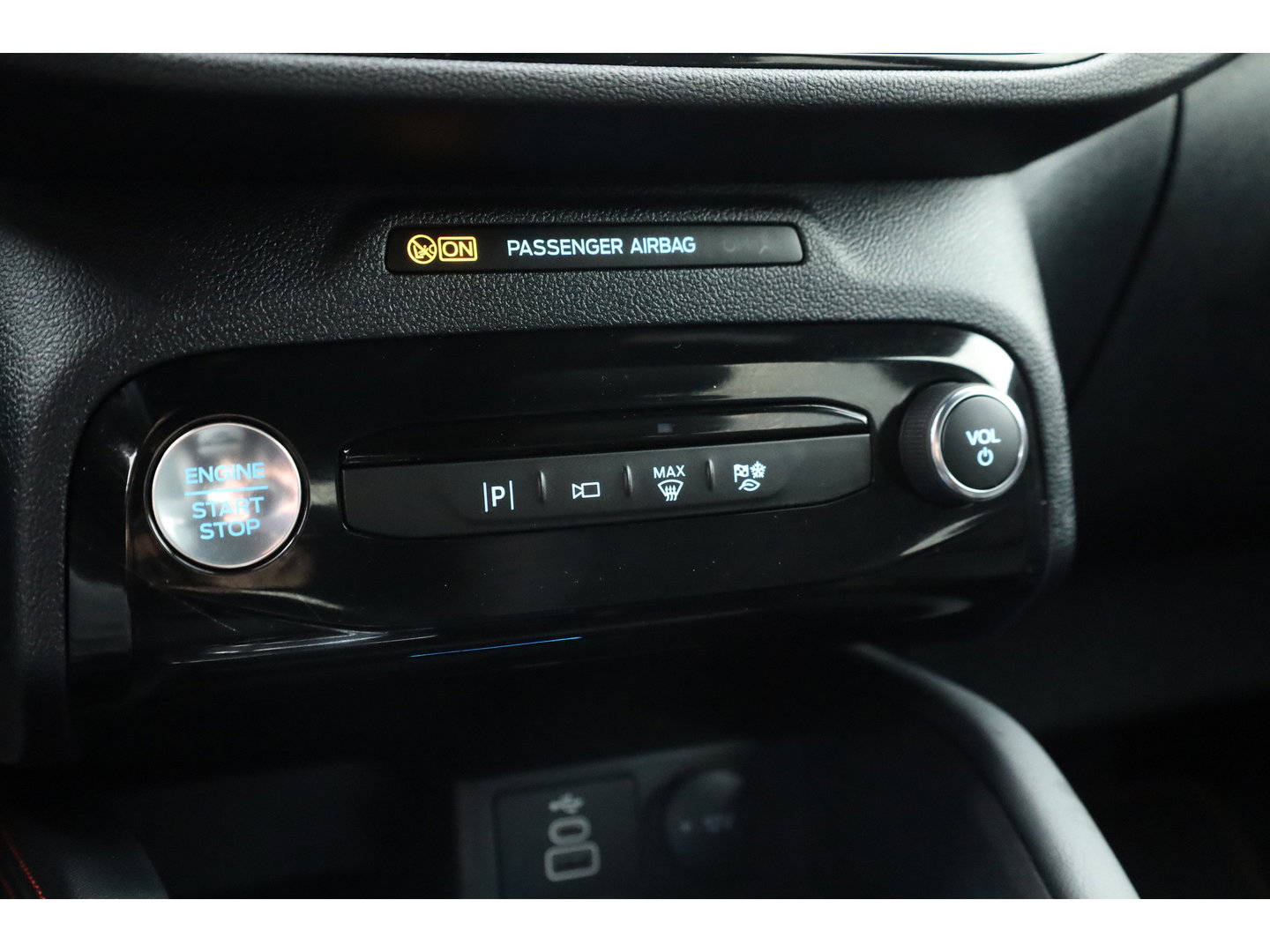 Ford Kuga 2.5 PHEV ST-Line X | Orgi. NL | Winter Pack | Adapt. Cruise | 360cam | Trekhaak 2.100 kg.| Dodehoekdet. | CarPlay + NAV