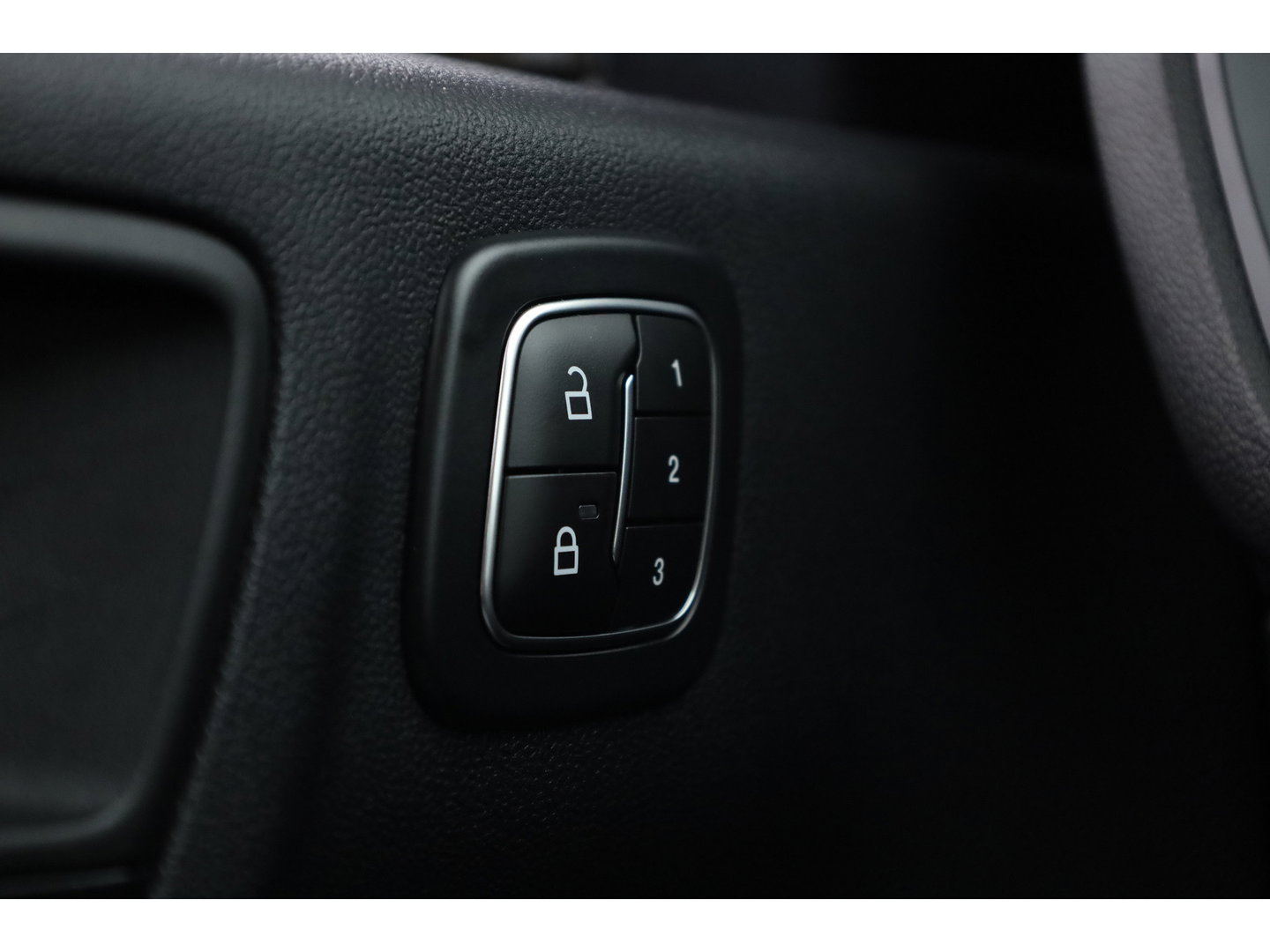Ford Kuga 2.5 PHEV ST-Line X | Orgi. NL | Winter Pack | Adapt. Cruise | 360cam | Trekhaak 2.100 kg.| Dodehoekdet. | CarPlay + NAV