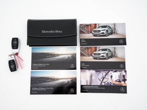 Mercedes-Benz GLA 250 e AMG Limited Business Solution (Plug-In) (INCL-BTW) Aut. *PANO | LEATHER-MICROFIBRE | MEMORY-PACK | WIDESCREEN-COCKPIT | MULTIBEAM-LED | AMBIENTLIGHT | KEYLESS | CAMERA | M-BUX-NAVI | ECC | SHIFTPADDLES | PDC | CRUISE | DAB | HEATED