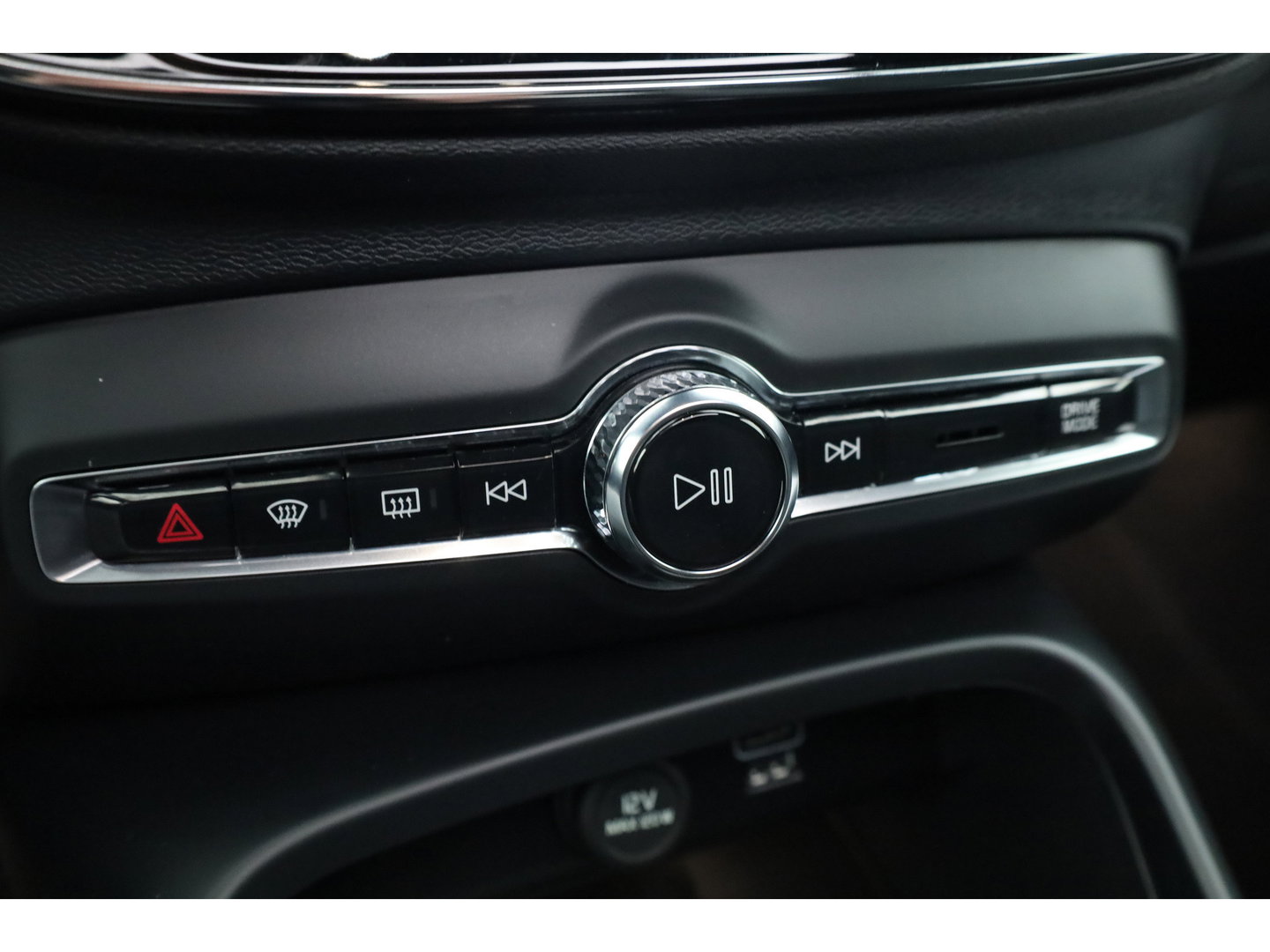 Volvo XC40 T4 Recharge Plus Bright | SOH 94%| Pano | Harman Kardon | 360cam | Elek. Stoelen | Adapt. Cruise | Memory | Navi |