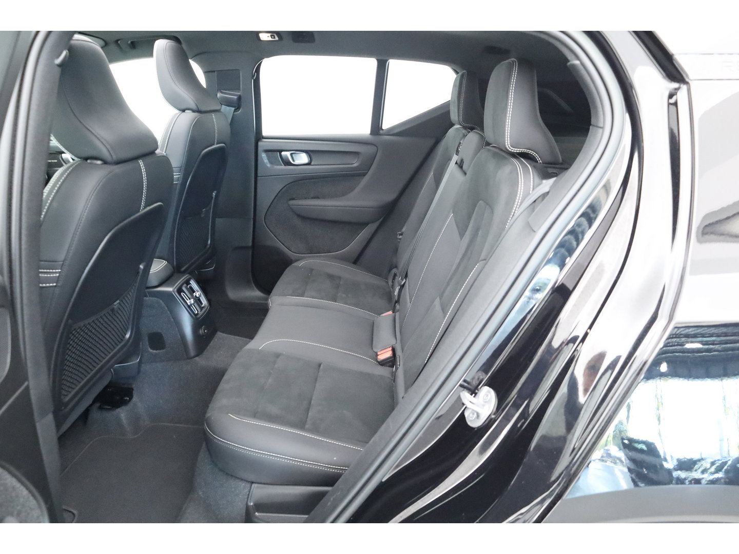 Volvo XC40 T4 Recharge Plus Bright | SOH 94%| Pano | Harman Kardon | 360cam | Elek. Stoelen | Adapt. Cruise | Memory | Navi |