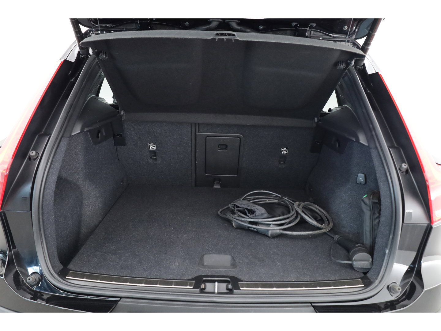 Volvo XC40 T4 Recharge Plus Bright | SOH 94%| Pano | Harman Kardon | 360cam | Elek. Stoelen | Adapt. Cruise | Memory | Navi |