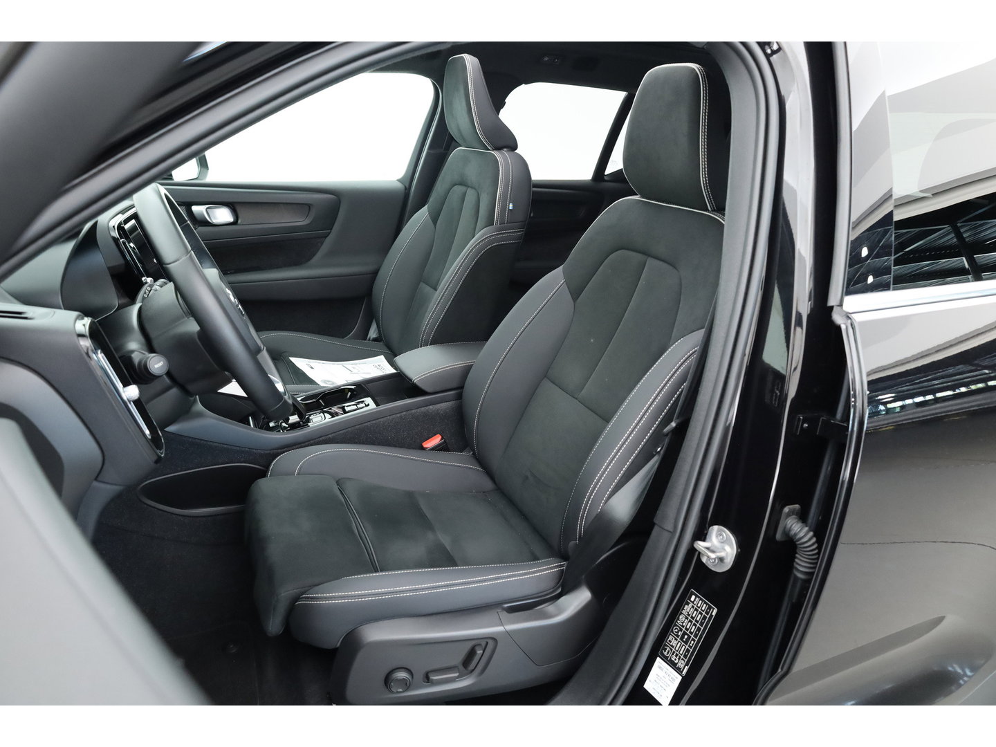 Volvo XC40 T4 Recharge Plus Bright | SOH 94%| Pano | Harman Kardon | 360cam | Elek. Stoelen | Adapt. Cruise | Memory | Navi |
