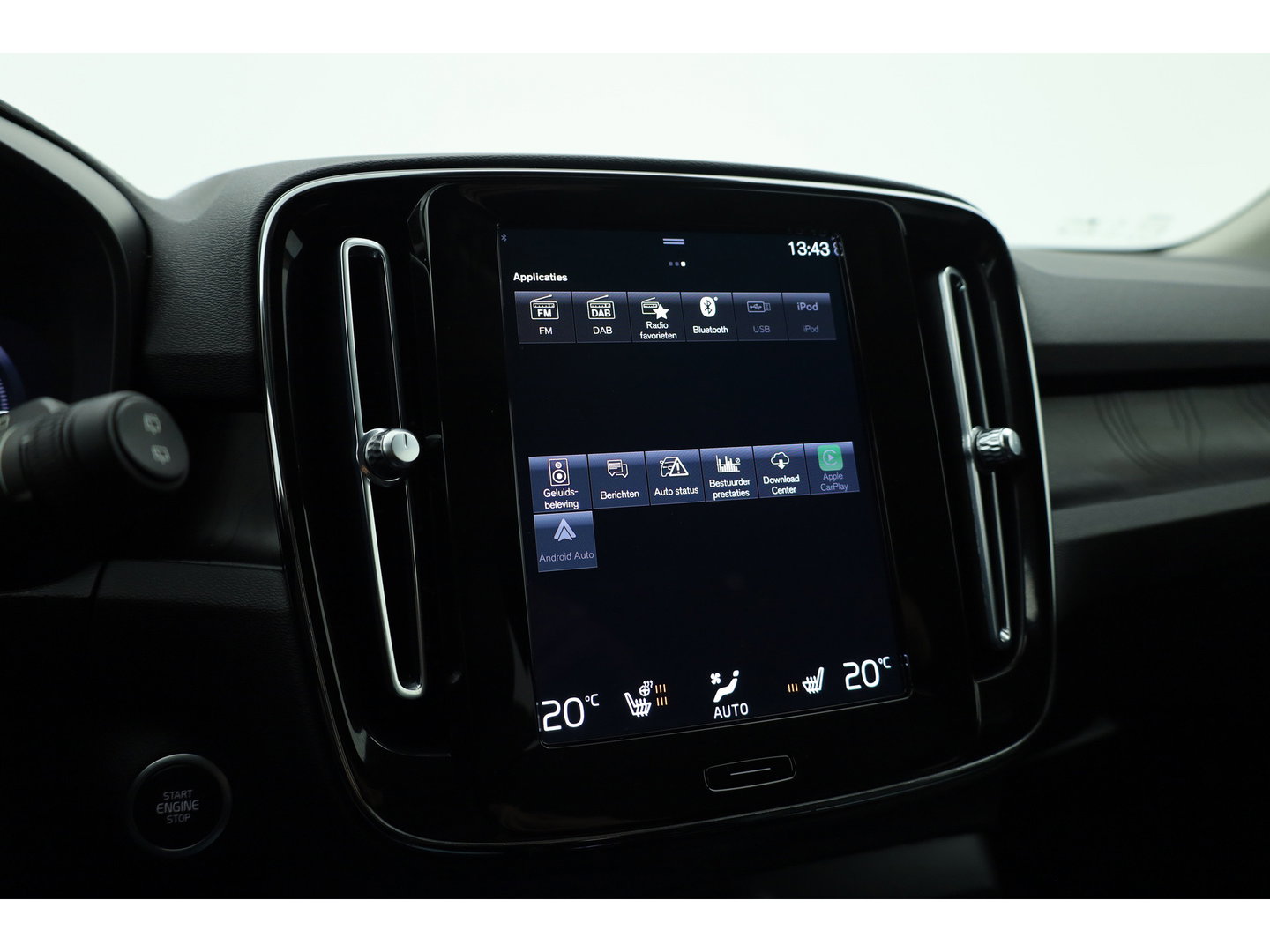 Volvo XC40 1.5 T4 Plug-in hybrid Plus Bright | SOH 97.4% | Cruise Contr. | Keyless | Camera | Apple CarPlay | Harman Kardon | Stoel-Stuurverw. | Memory R