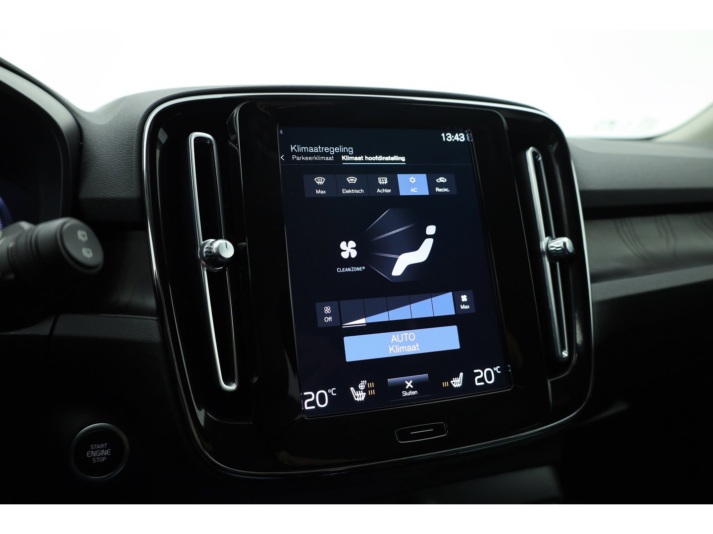 Volvo XC40 1.5 T4 Plug-in hybrid Plus Bright | SOH 97.4% | Cruise Contr. | Keyless | Camera | Apple CarPlay | Harman Kardon | Stoel-Stuurverw. | Memory R