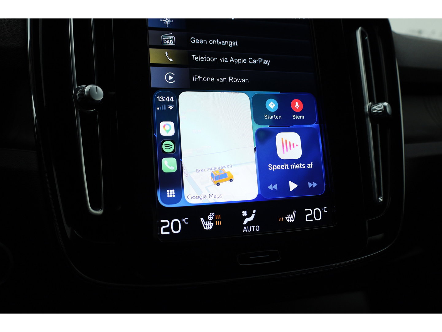Volvo XC40 1.5 T4 Plug-in hybrid Plus Bright | SOH 97.4% | Cruise Contr. | Keyless | Camera | Apple CarPlay | Harman Kardon | Stoel-Stuurverw. | Memory R
