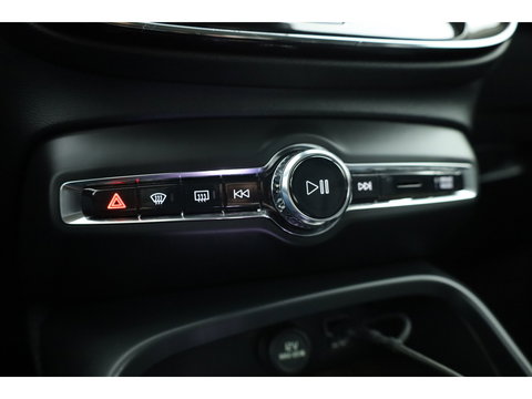 Volvo XC40 1.5 T4 Plug-in hybrid Plus Bright | SOH 97.4% | Cruise Contr. | Keyless | Camera | Apple CarPlay | Harman Kardon | Stoel-Stuurverw. | Memory R