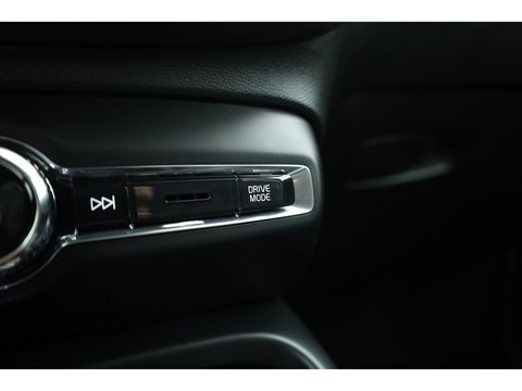 Volvo XC40 1.5 T4 Plug-in hybrid Plus Bright | SOH 97.4% | Cruise Contr. | Keyless | Camera | Apple CarPlay | Harman Kardon | Stoel-Stuurverw. | Memory R
