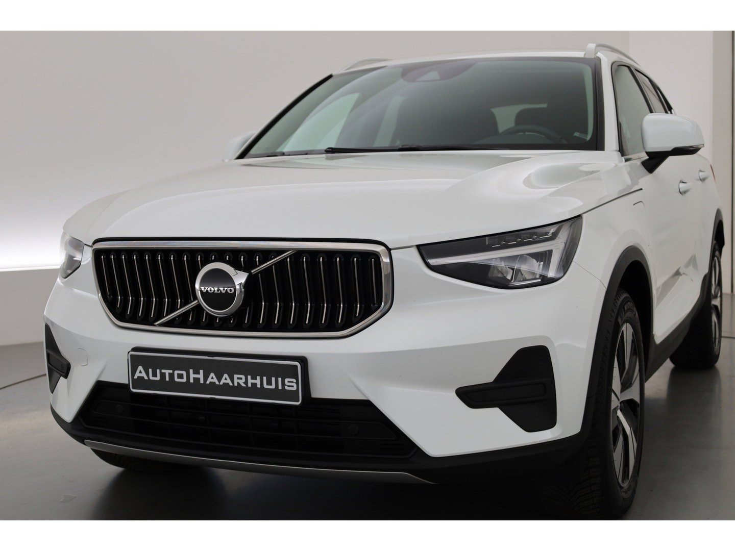 Volvo XC40 1.5 T4 Plug-in hybrid Plus Bright | SOH 97.4% | Cruise Contr. | Keyless | Camera | Apple CarPlay | Harman Kardon | Stoel-Stuurverw. | Memory R