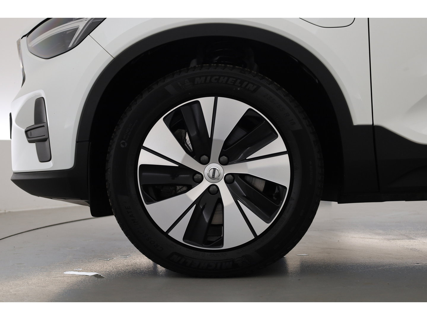 Volvo XC40 1.5 T4 Plug-in hybrid Plus Bright | SOH 97.4% | Cruise Contr. | Keyless | Camera | Apple CarPlay | Harman Kardon | Stoel-Stuurverw. | Memory R