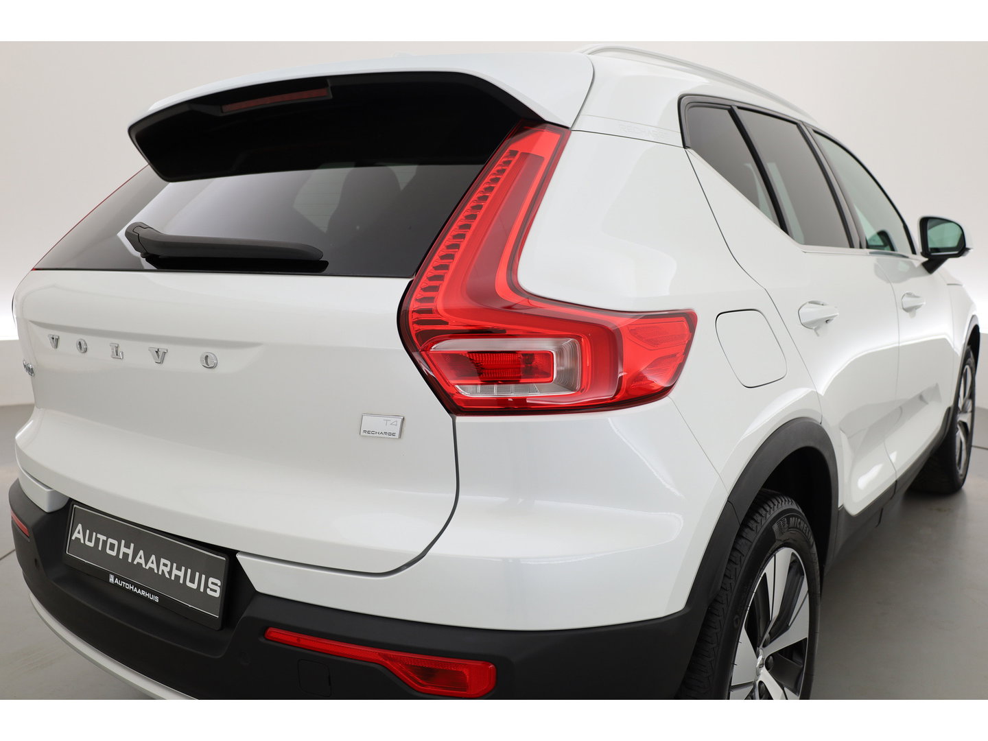 Volvo XC40 1.5 T4 Plug-in hybrid Plus Bright | SOH 97.4% | Cruise Contr. | Keyless | Camera | Apple CarPlay | Harman Kardon | Stoel-Stuurverw. | Memory R