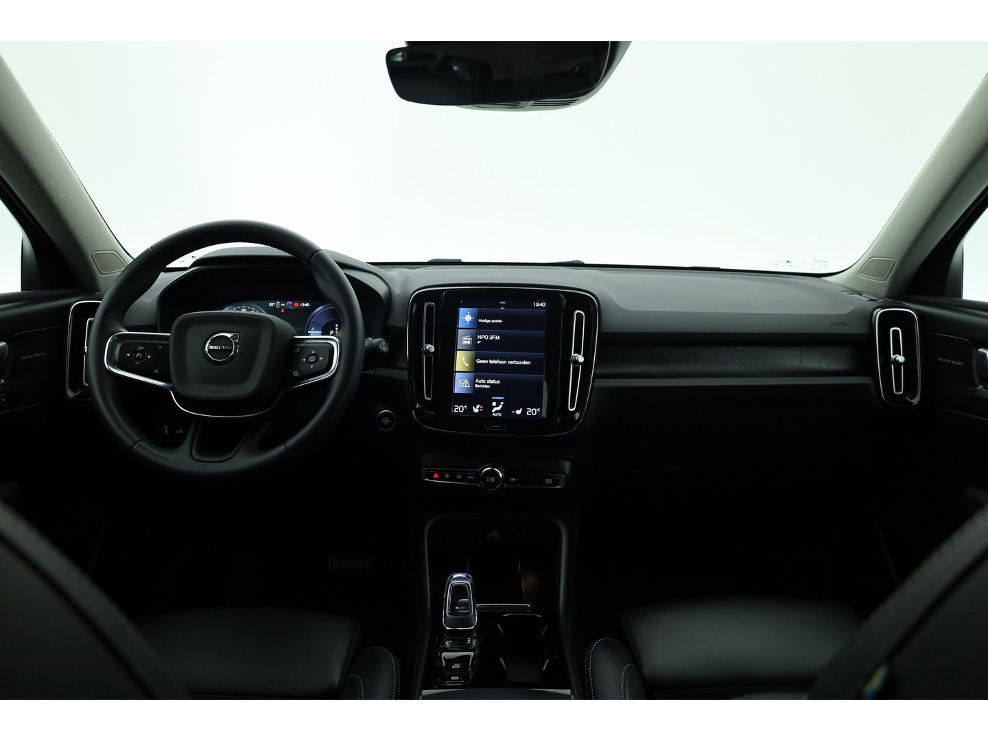 Volvo XC40 1.5 T4 Plug-in hybrid Plus Bright | SOH 97.4% | Cruise Contr. | Keyless | Camera | Apple CarPlay | Harman Kardon | Stoel-Stuurverw. | Memory R