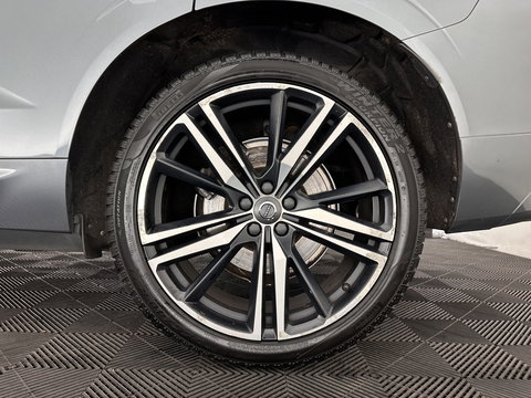 Volvo XC60 2.0 T8 R-Design Twin Engine AWD (Plug-In) (INCL-BTW) *PANO | LEATHER-MICROFIBRE | FULL-LED | KEYLESS | AIR-SUSPENSION | HEATED-SPORTSEATS | DIGI-COCKPIT | CAMERA | NAVI-FULLMAP | ECC | PDC | CRUISE | TOWBAR | 21''ALU*