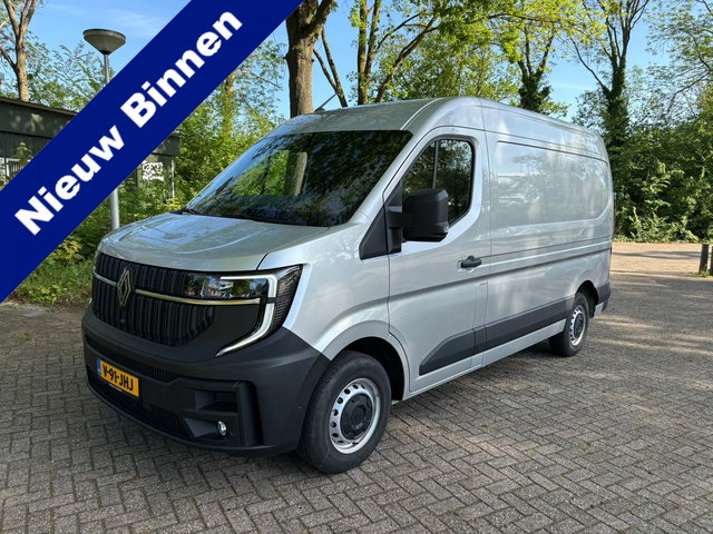 Renault Master - E-Tech T35 L2H2 Extra long range 87 kWh | Navi | Clima | Trekhaak | Camera | Cruise |  11-2024 10.789 KM