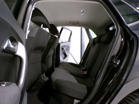 Volkswagen Polo 1.4-16V R-Line "Origineel NL!" Automaat! Apple-Carplay Camera Android-Auto Cruise-control 1e-eigenaar! Dealer-ond