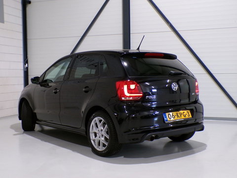 Volkswagen Polo 1.4-16V R-Line "Origineel NL!" Automaat! Apple-Carplay Camera Android-Auto Cruise-control 1e-eigenaar! Dealer-ond