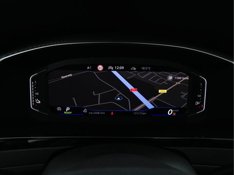 Volkswagen Arteon 1.4 TSI eHybrid R-Line Business+ (Plug-In) (INCL-BTW) *PANO | HEAD-UP | LEATHER-MICROFIBRE | FULL-LED | TOPVIEW | ADAPTIVE-CRUISE | BLINDSPOT | HEATED-SPORTSEATS | KEYLESS | NAVI-FULLMAP | PRIVACYGLASS | SHIFTPADDLES | DIGI-COCKPIT |
