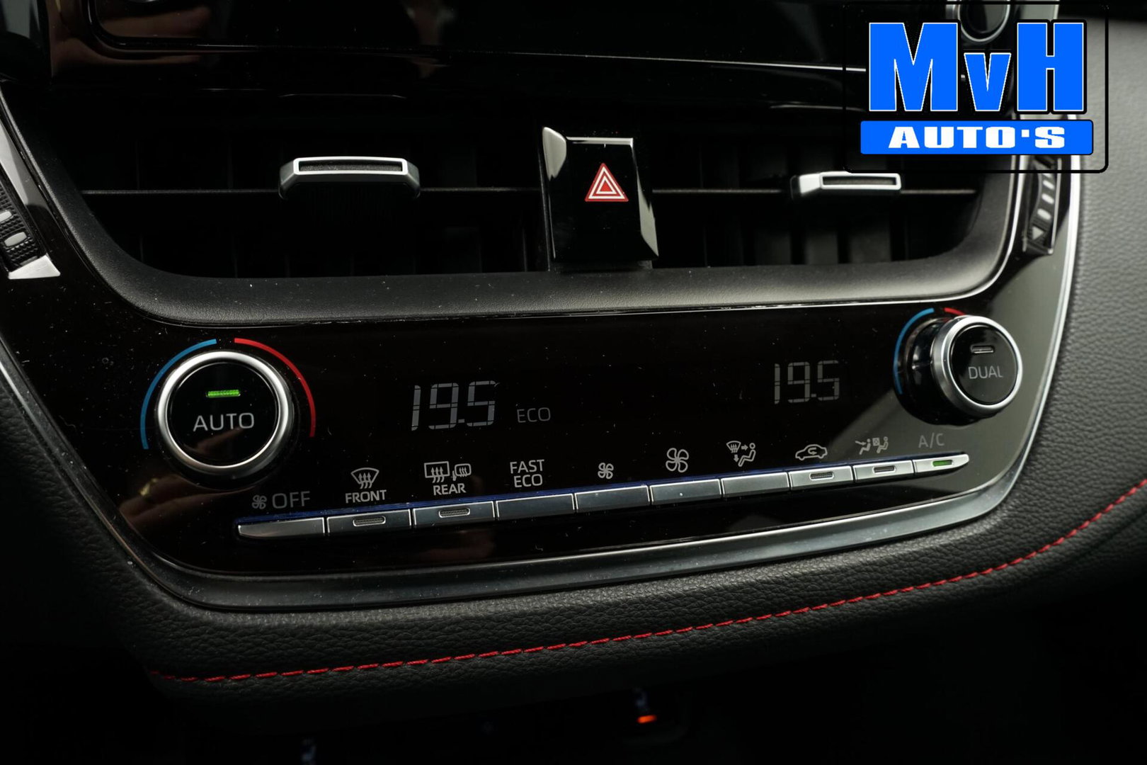 Toyota Corolla Touring Sports 2.0 Hybrid Executive|PANO|LUXE!