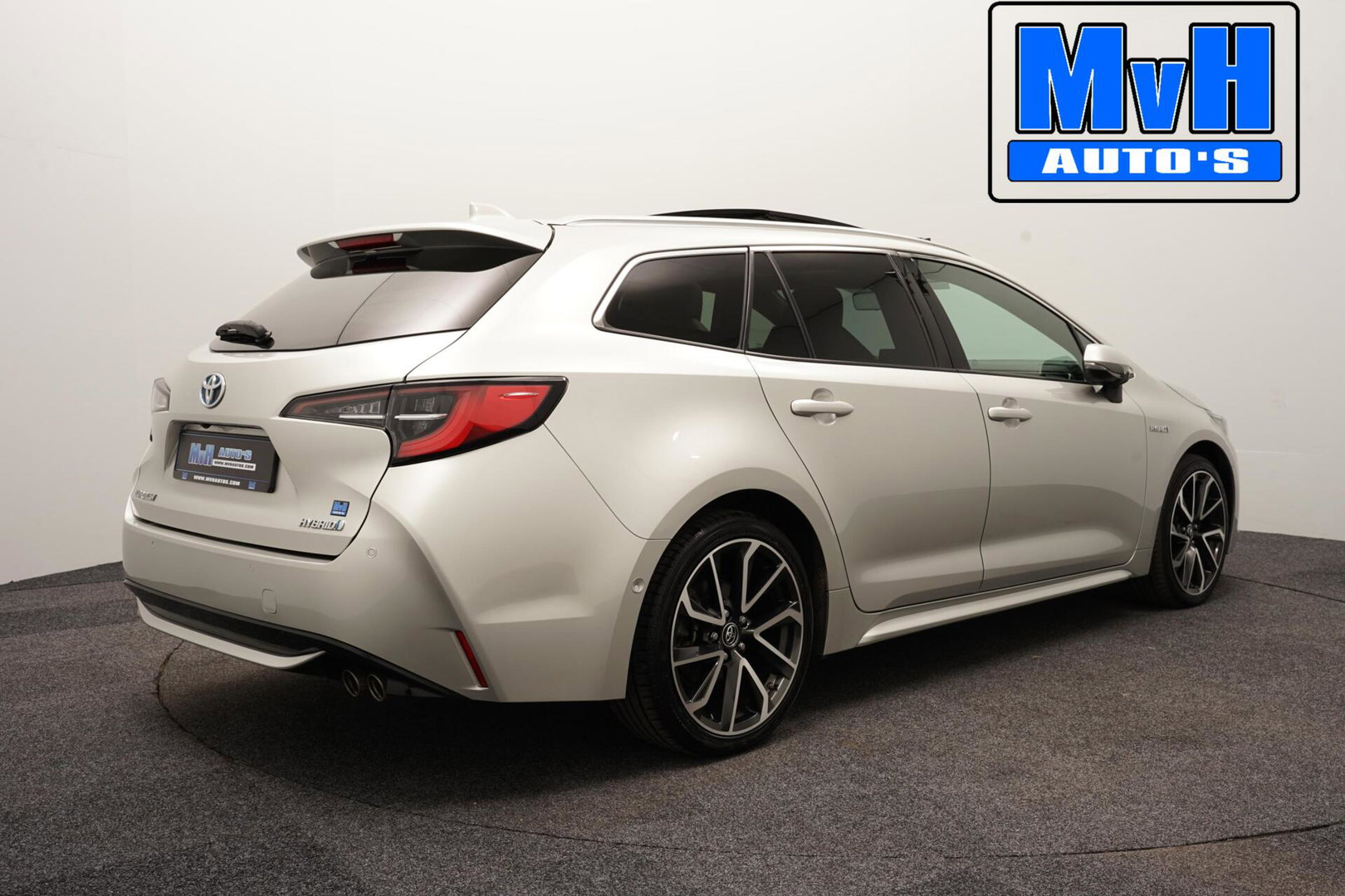 Toyota Corolla Touring Sports 2.0 Hybrid Executive|PANO|LUXE!
