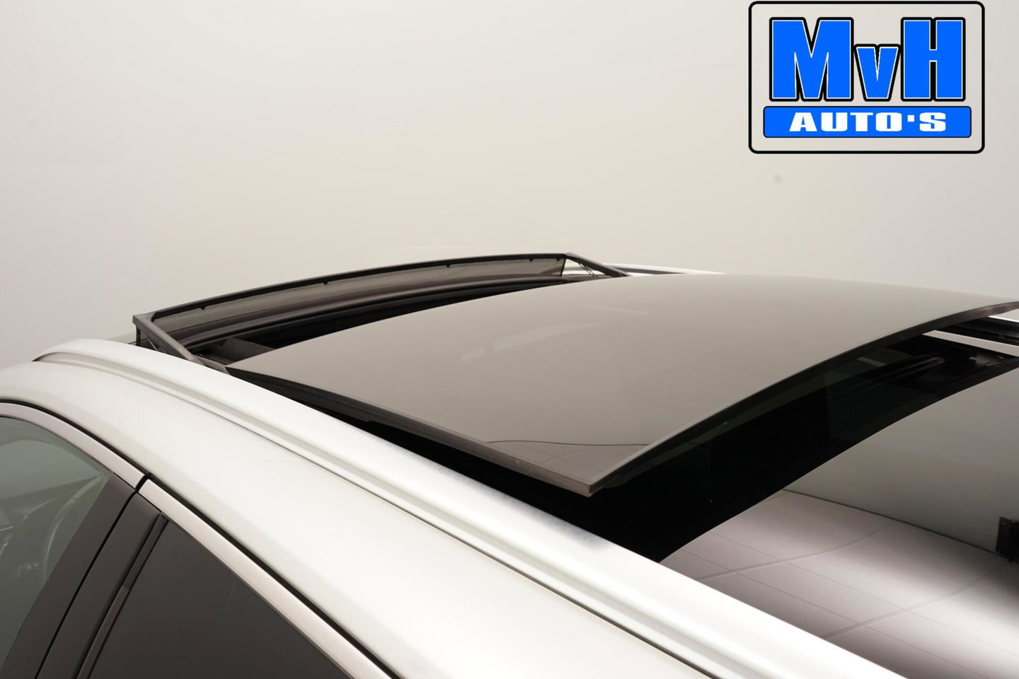 Toyota Corolla Touring Sports 2.0 Hybrid Executive|PANO|LUXE!
