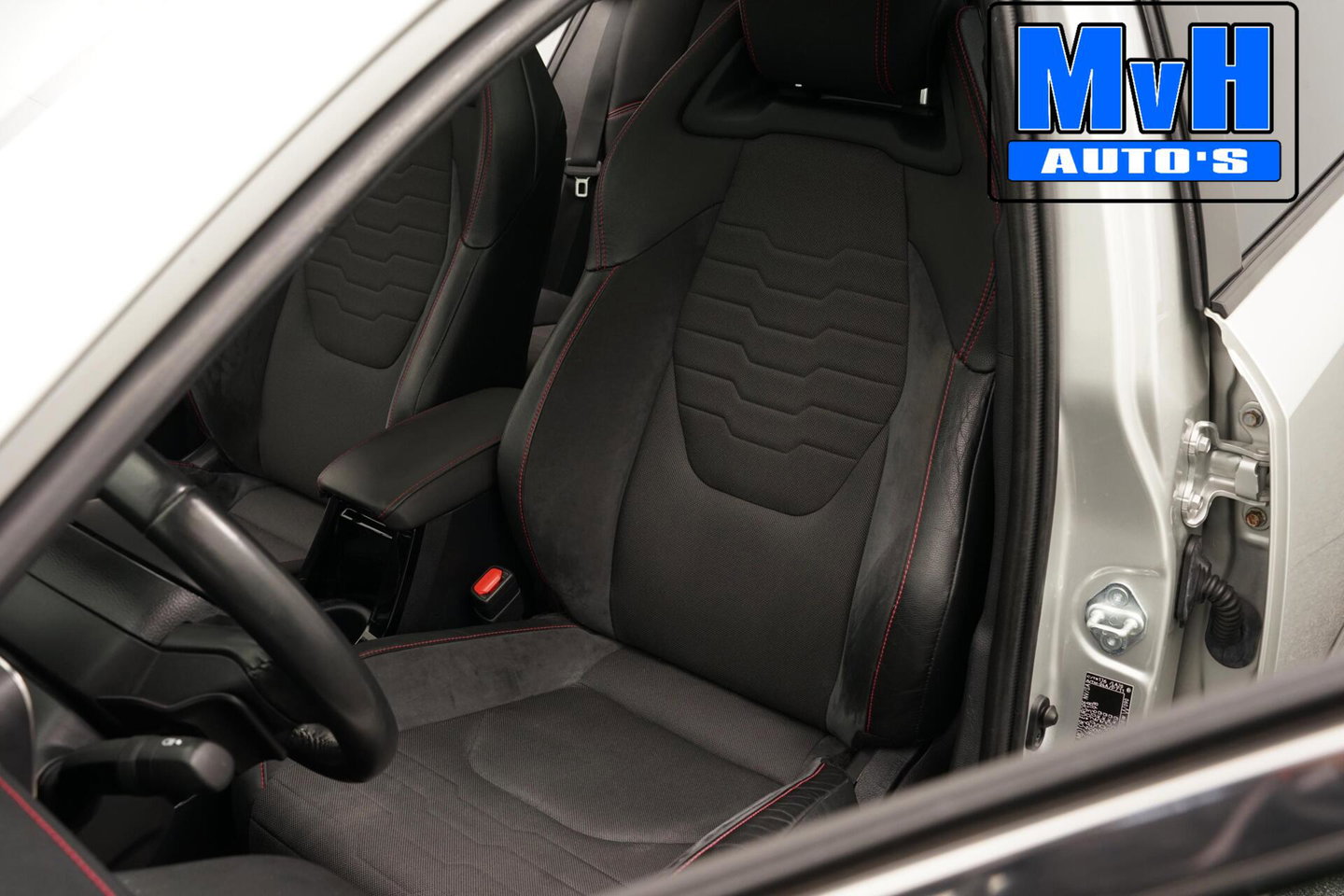 Toyota Corolla Touring Sports 2.0 Hybrid Executive|PANO|LUXE!