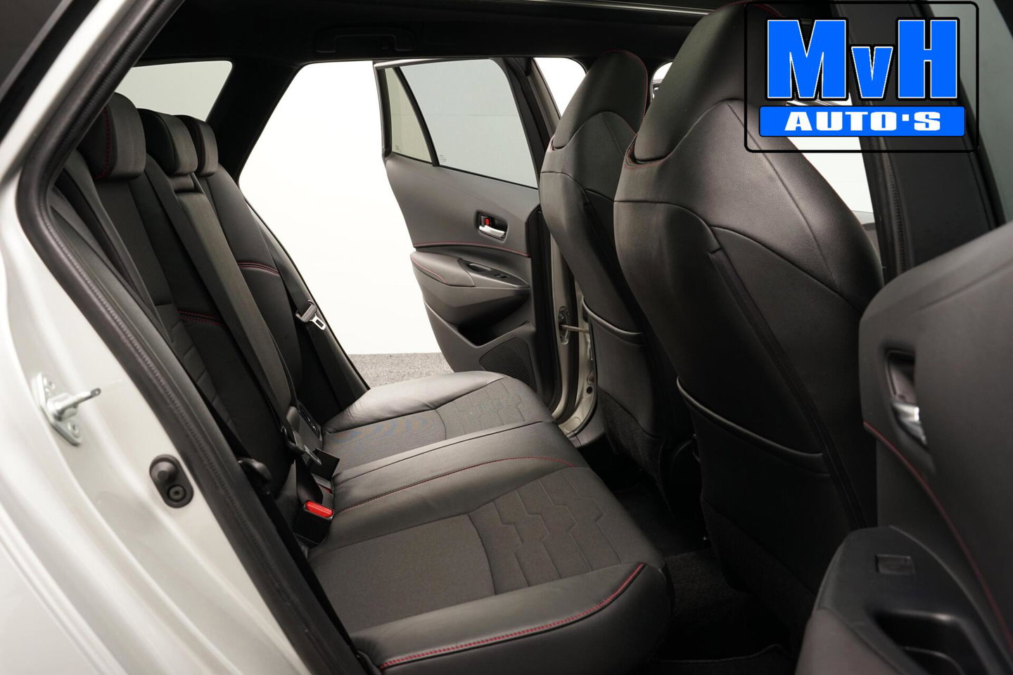 Toyota Corolla Touring Sports 2.0 Hybrid Executive|PANO|LUXE!