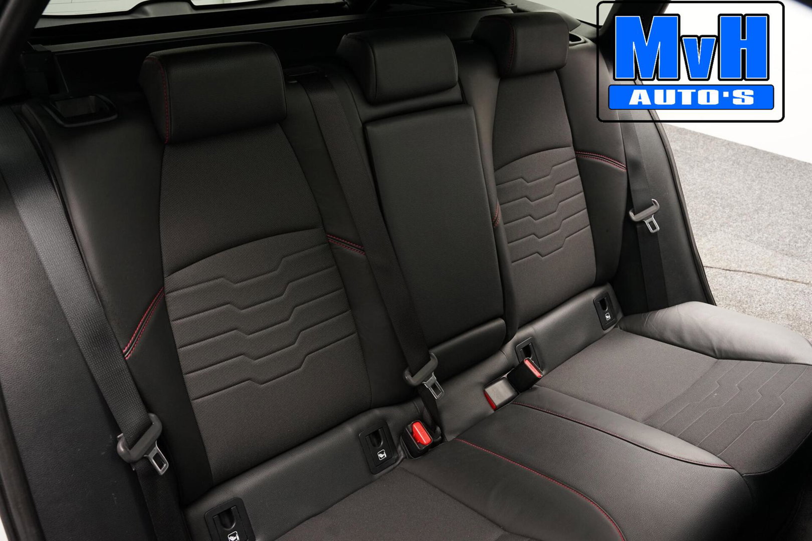 Toyota Corolla Touring Sports 2.0 Hybrid Executive|PANO|LUXE!