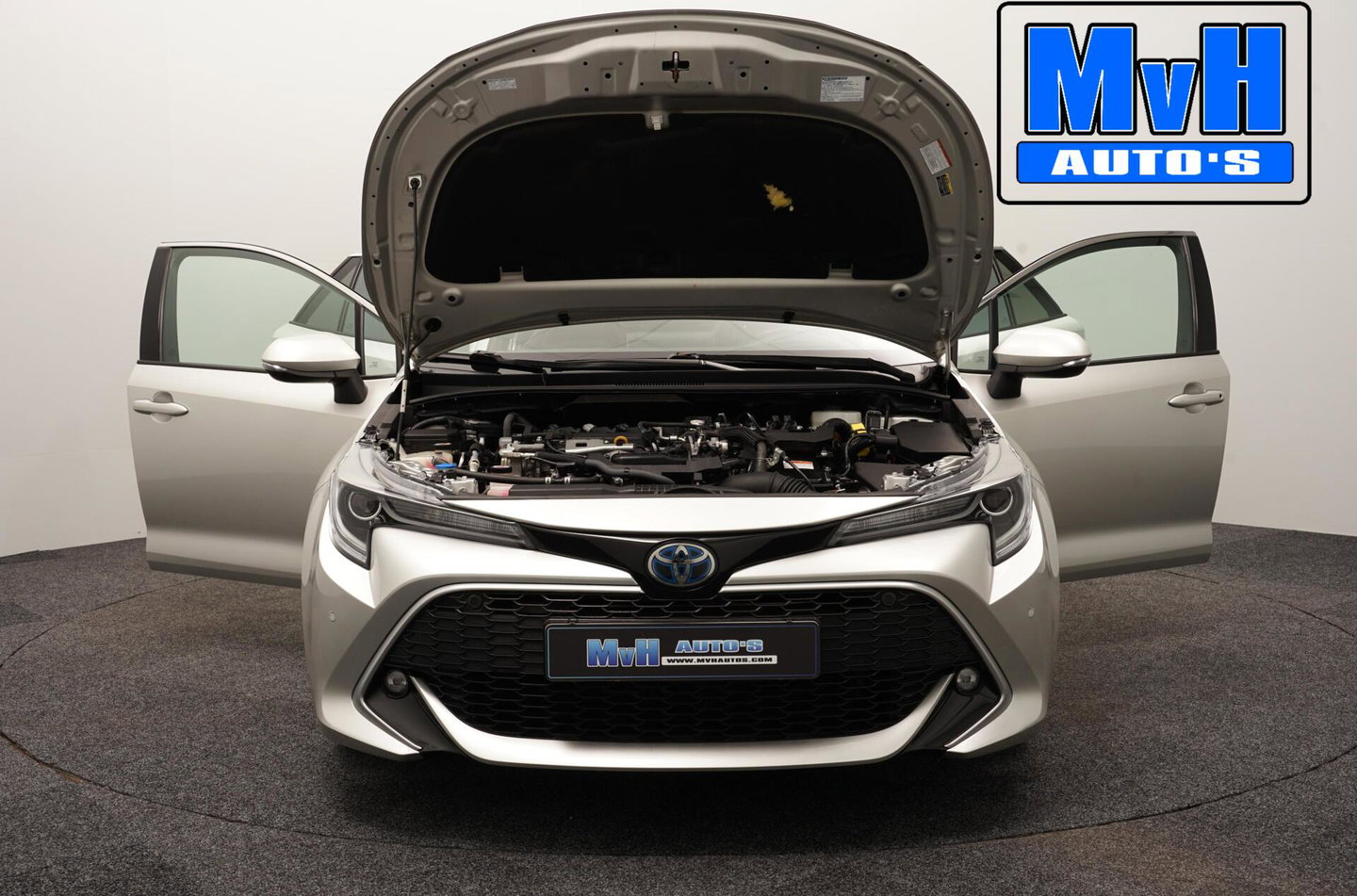 Toyota Corolla Touring Sports 2.0 Hybrid Executive|PANO|LUXE!