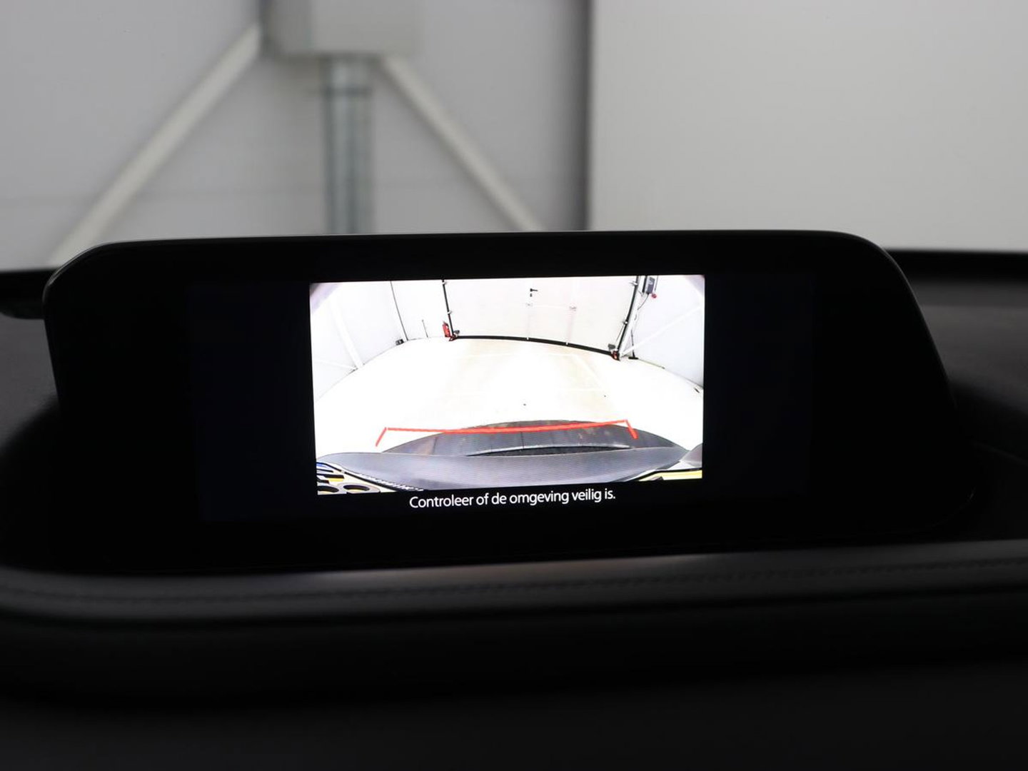Mazda CX-30 2.0 e-SkyActiv-X M Hybrid Comfort | Stoelverwarming | Head-Up | Camera | Carplay | Adaptive cruise | Navigatie | Stuurverwarming | 18'' | Keyless | Full LED | Climate control