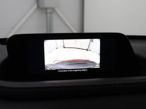 Mazda CX-30 2.0 e-SkyActiv-X M Hybrid Comfort | Stoelverwarming | Head-Up | Camera | Carplay | Adaptive cruise | Navigatie | Stuurverwarming | 18'' | Keyless | Full LED | Climate control