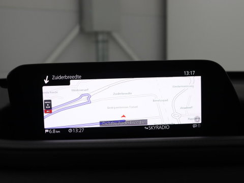 Mazda CX-30 2.0 e-SkyActiv-X M Hybrid Comfort | Stoelverwarming | Head-Up | Camera | Carplay | Adaptive cruise | Navigatie | Stuurverwarming | 18'' | Keyless | Full LED | Climate control