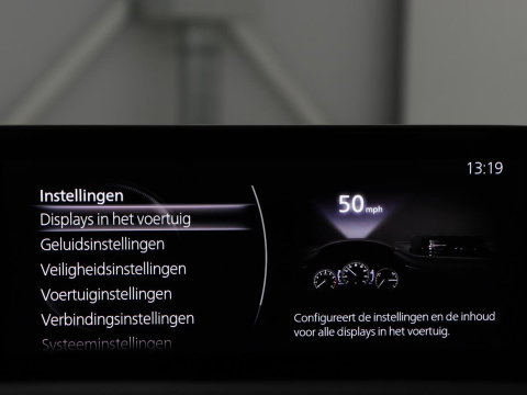 Mazda CX-30 2.0 e-SkyActiv-X M Hybrid Comfort | Stoelverwarming | Head-Up | Camera | Carplay | Adaptive cruise | Navigatie | Stuurverwarming | 18'' | Keyless | Full LED | Climate control