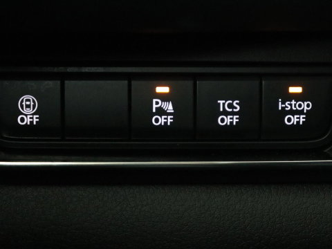 Mazda CX-30 2.0 e-SkyActiv-X M Hybrid Comfort | Stoelverwarming | Head-Up | Camera | Carplay | Adaptive cruise | Navigatie | Stuurverwarming | 18'' | Keyless | Full LED | Climate control