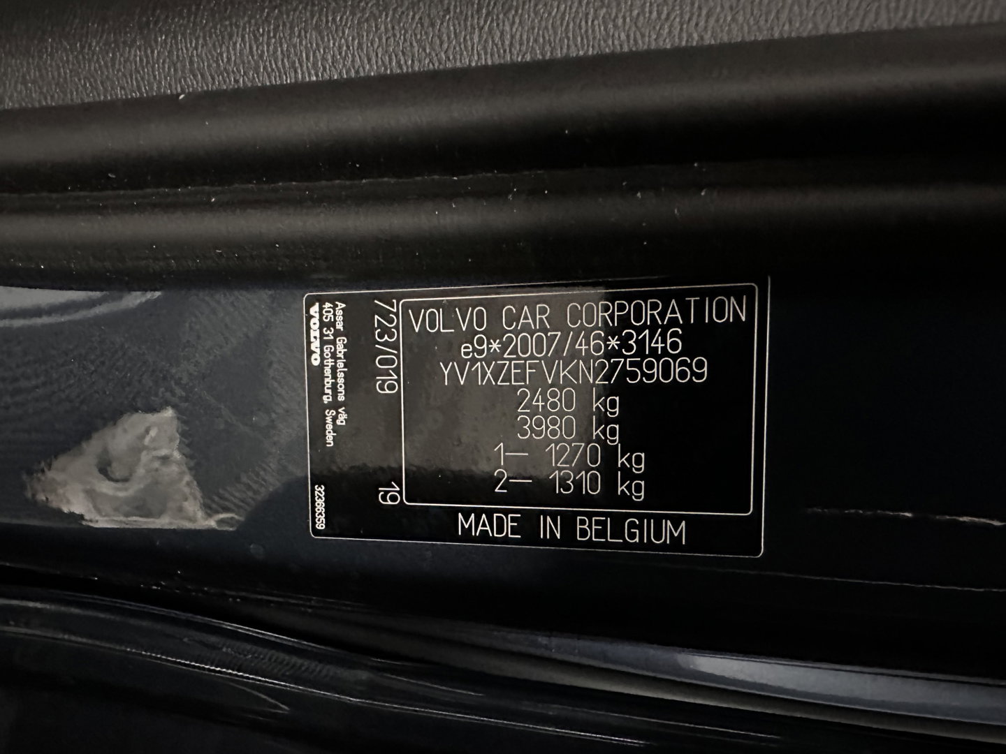 Volvo XC40 Recharge Plus [ 3-Fase ] {SOH-90%} (INCL.BTW) *ADAPTIVE-CRUISE | FULL-LED | BLINDSPOT | HEATED-SPORTSEATS | KEYLESS | DIGI-COCKPIT | CAMERA | PRIVACY-GLASS | ECC | PDC | 19''ALU | TOWBAR*