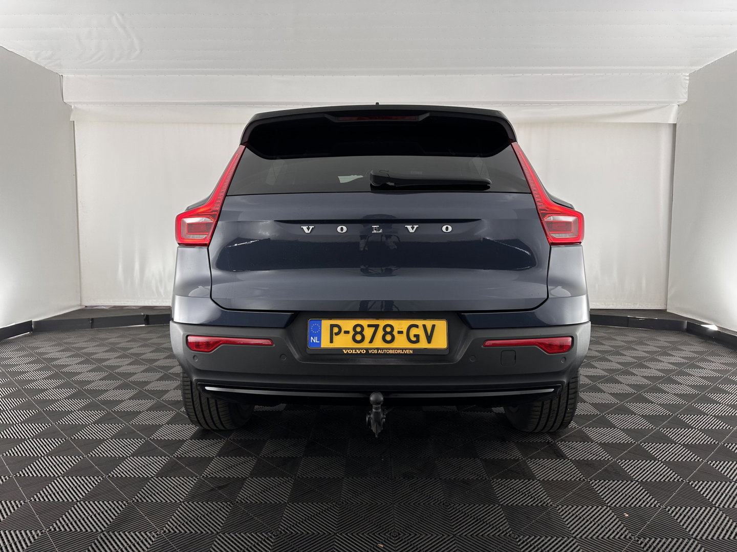 Volvo XC40 Recharge Plus [ 3-Fase ] {SOH-90%} (INCL.BTW) *ADAPTIVE-CRUISE | FULL-LED | BLINDSPOT | HEATED-SPORTSEATS | KEYLESS | DIGI-COCKPIT | CAMERA | PRIVACY-GLASS | ECC | PDC | 19''ALU | TOWBAR*